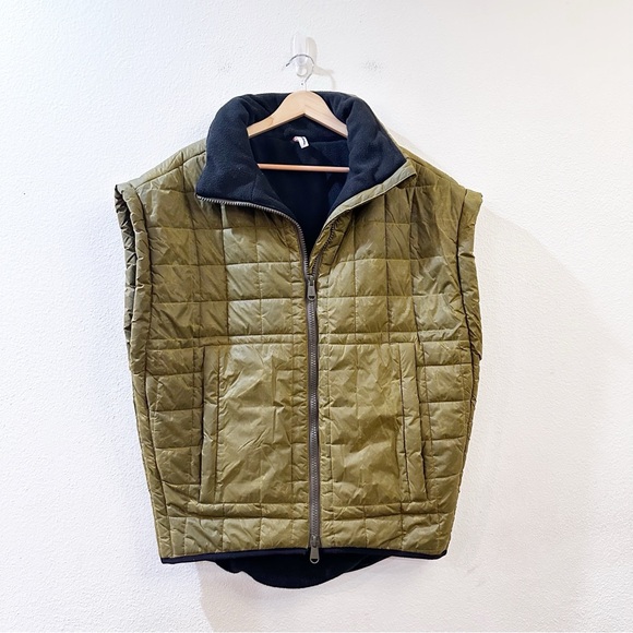 *SOLD* Free People Movement Primaloft  Green With POW Quilted Vest Size Small - Picture 3 of 10